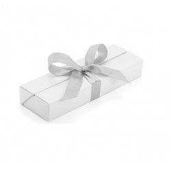 Box for pen E26 white with silver ribbon