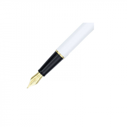 Fountain pen DIPLOMAT TRAVELLER M, white color body, gold-colored details
