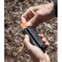 Piniginė/kortelių dėklas C-SECURE XL Anti-RFID, odinė, 70x100x25mm, šv. rudos sp.