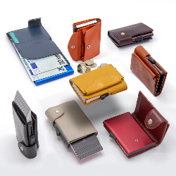 Wallet/Cardholder C-SECURE XL Anti-RFID, leather, 70x100x125 mm, cream color